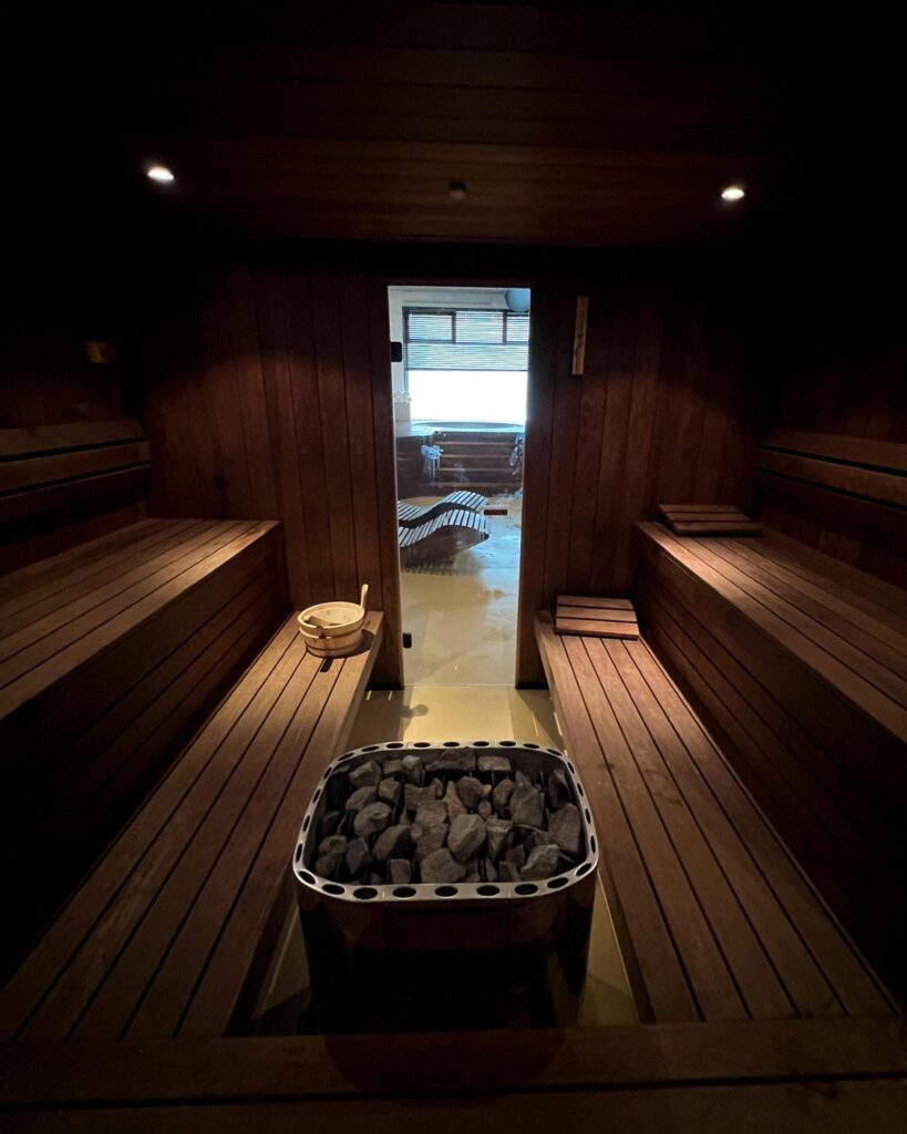 Realisatie sauna binnen